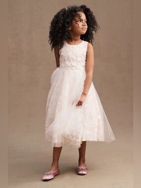 Princess Daliana
Jessie Beaded Floral Tulle Flower Girl Dress Anthropologie